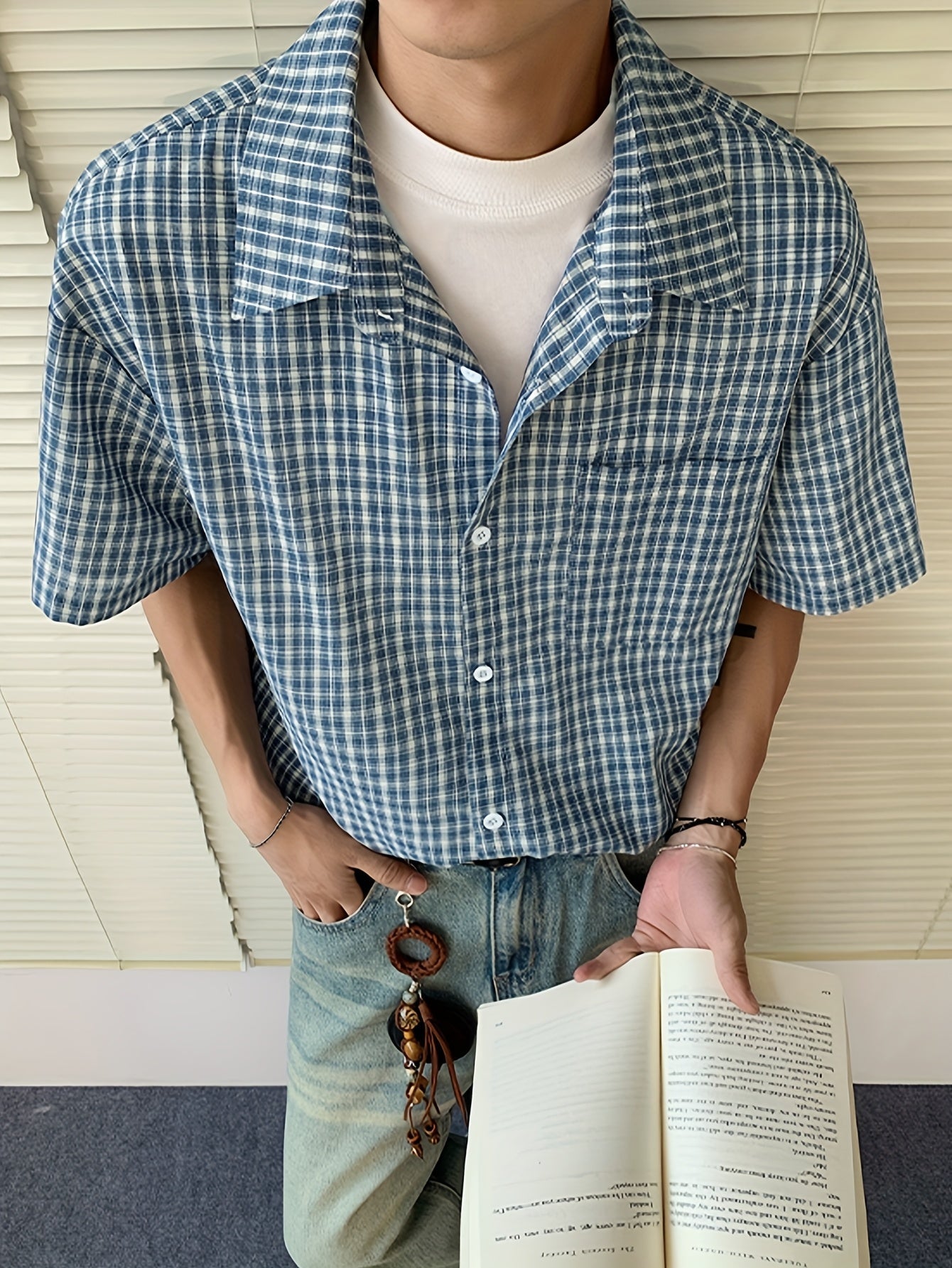 Herren Kurzarm Freizeithemd im karierten Oversize-Look – Lässiger Style für Alltag und Freizeit