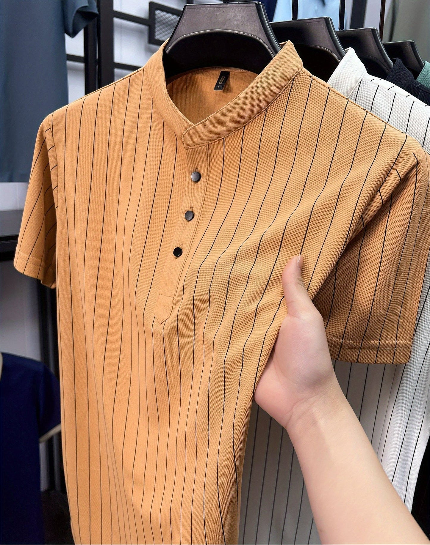 Herren Kurzarm-Hemd mit Stehkragen und Nadelstreifen – Modernes Freizeitshirt mit Knopfleiste