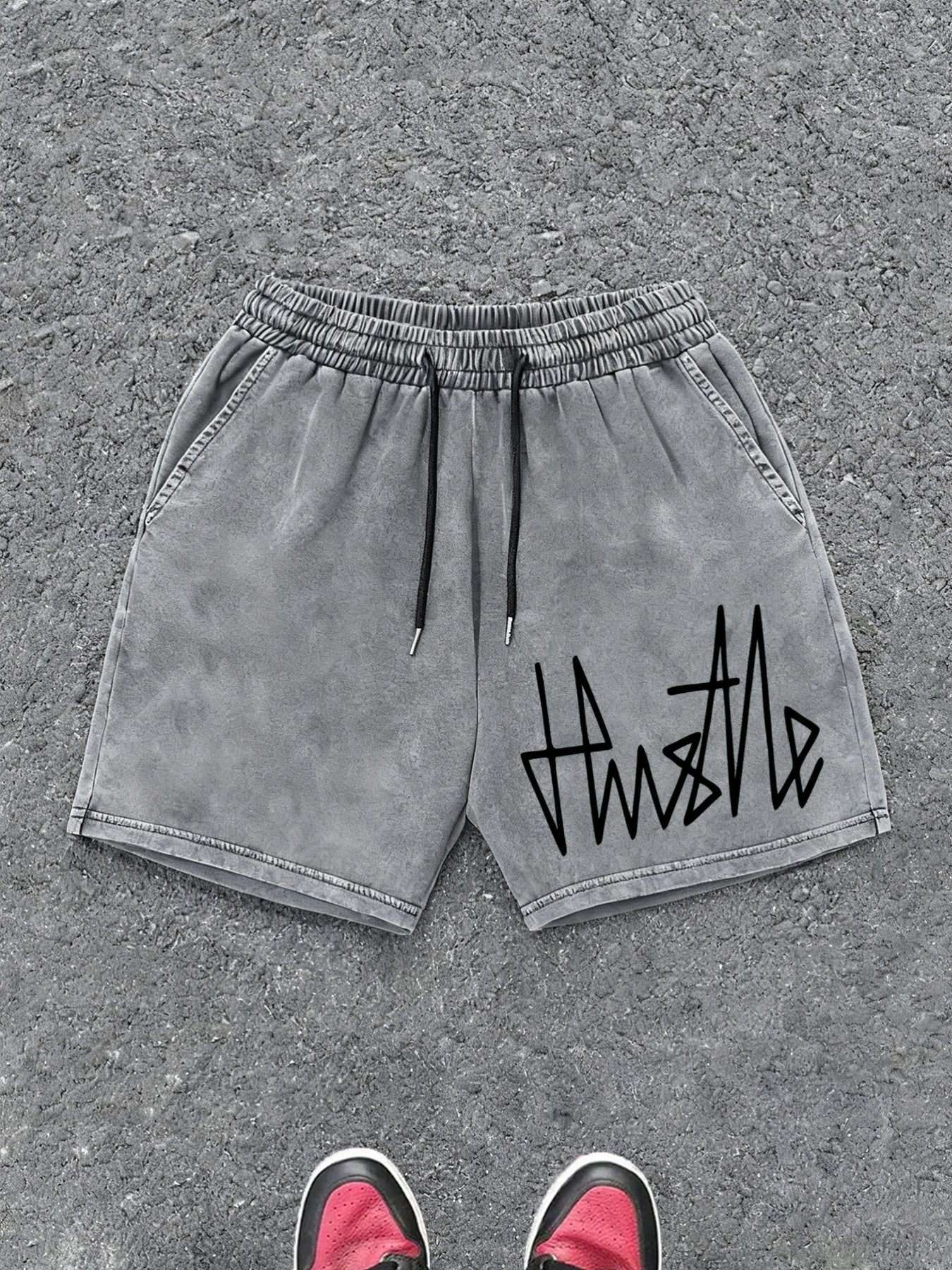 Herren Streetwear Shorts mit Hustle Print – Lässige Freizeithose für Sport & Alltag