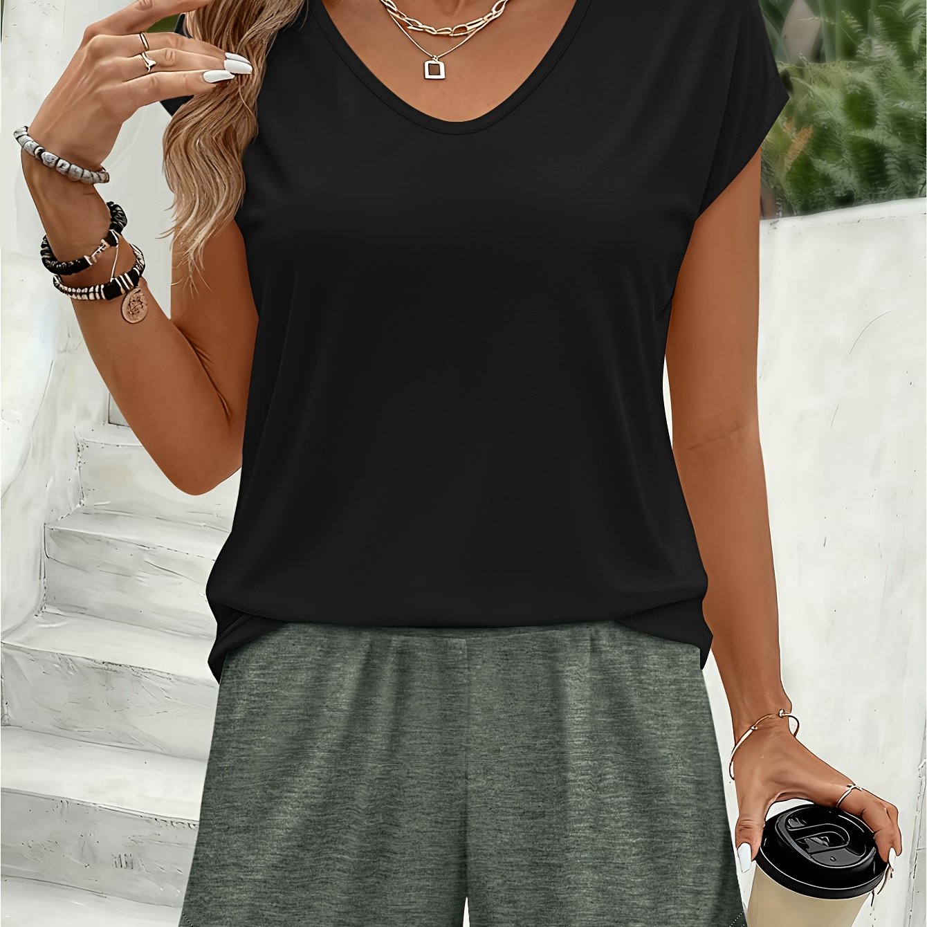 Damen Freizeit-Set mit V-Ausschnitt – Modischer Sommer Shorty Overall für Alltag und Urlaub