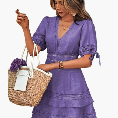 Damen Elegant Volantkleid mit Spitze und V-Ausschnitt – Perfekt für Alltag und Urlaub