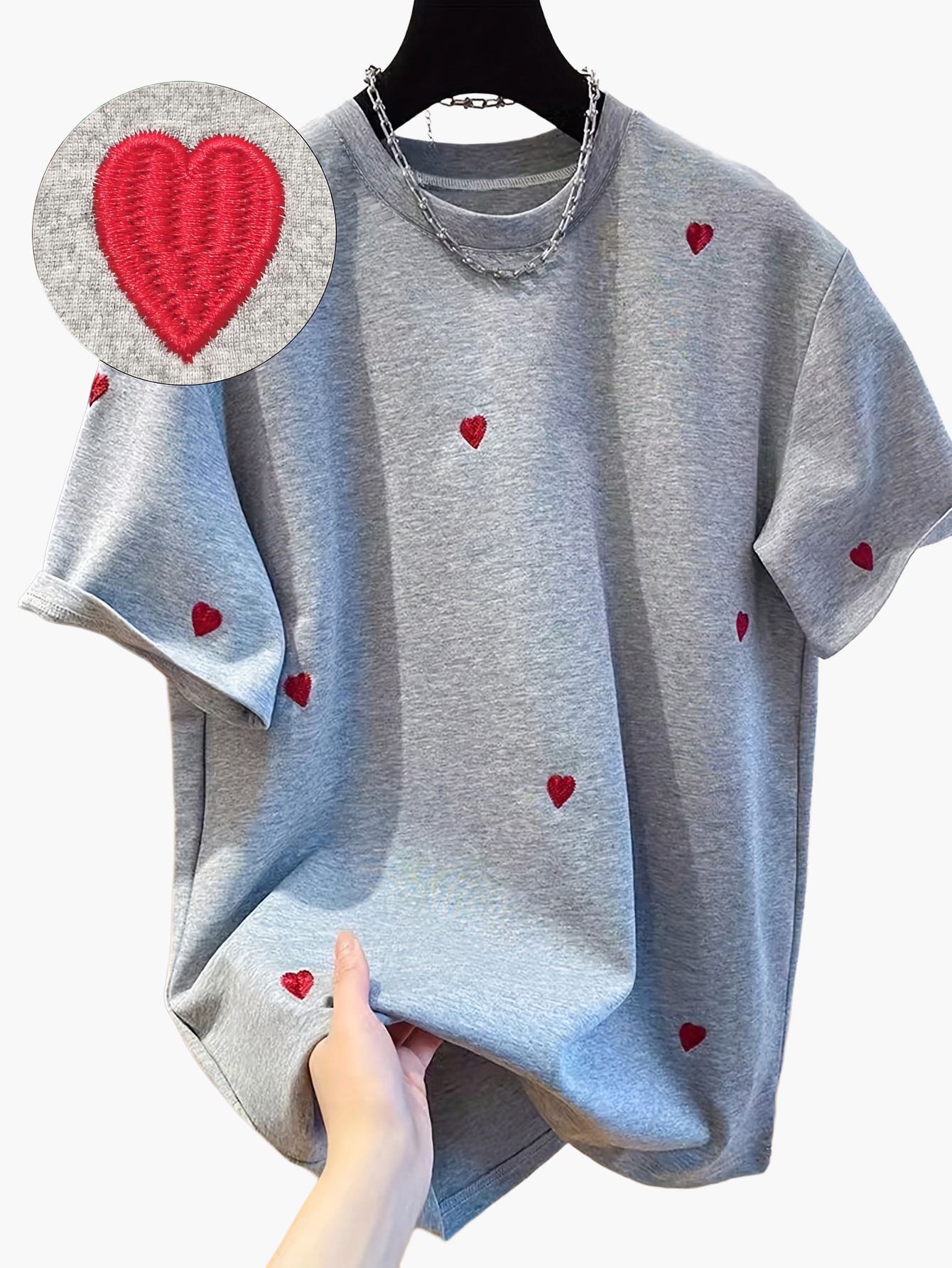 Damen T-Shirt mit gestickten Herzmotiven – Modisches Freizeitshirt für Alltag und Streetstyle