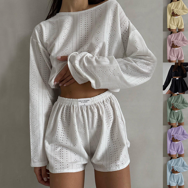 Hannah – Modisches Damen-Outfit mit Rundhals und elastischen Shorts