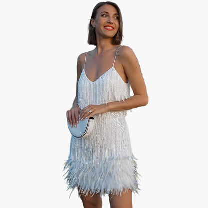 Damen Cocktailkleid mit Fransen und Federn – Glamouröses Partykleid im 20er Jahre Stil