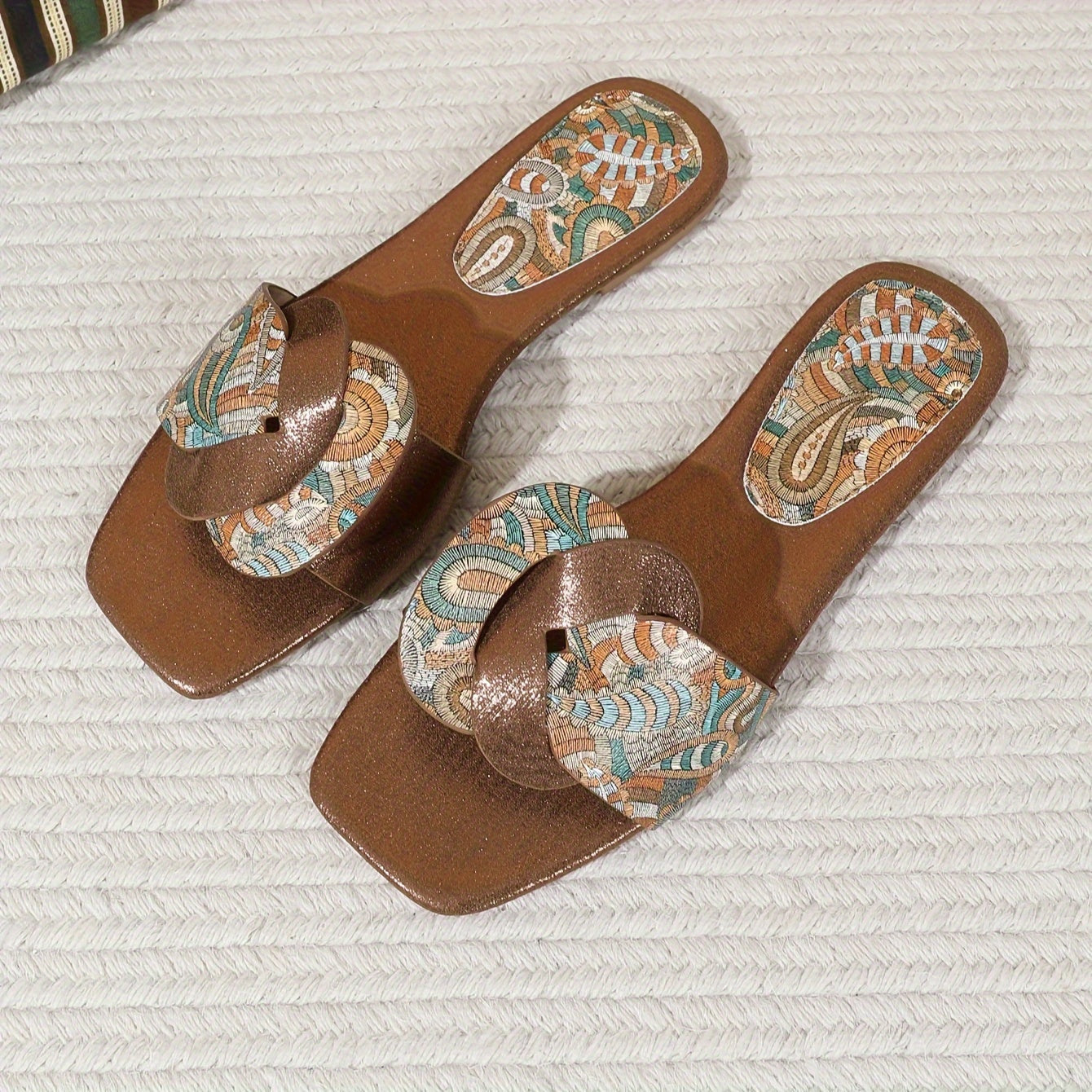 Damen-Pantoletten mit Paisley-Muster und modernem Square-Toe-Design – Elegante Sommerschuhe für Alltag und Freizeit