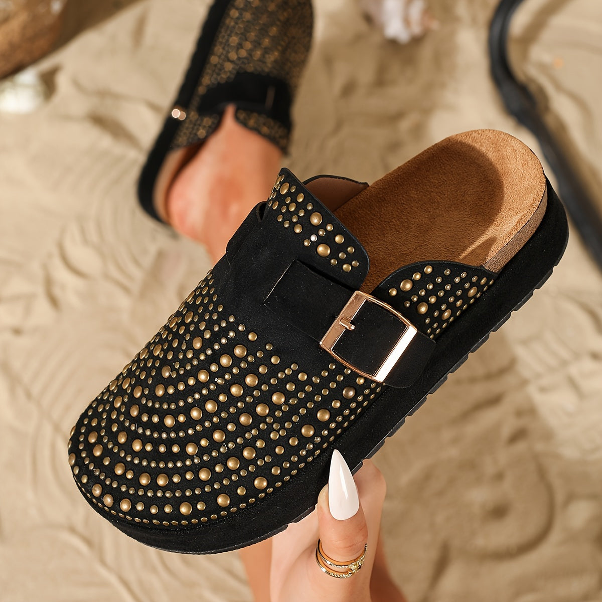 Damen Plateau Clogs mit Nieten für modische Freizeitlooks