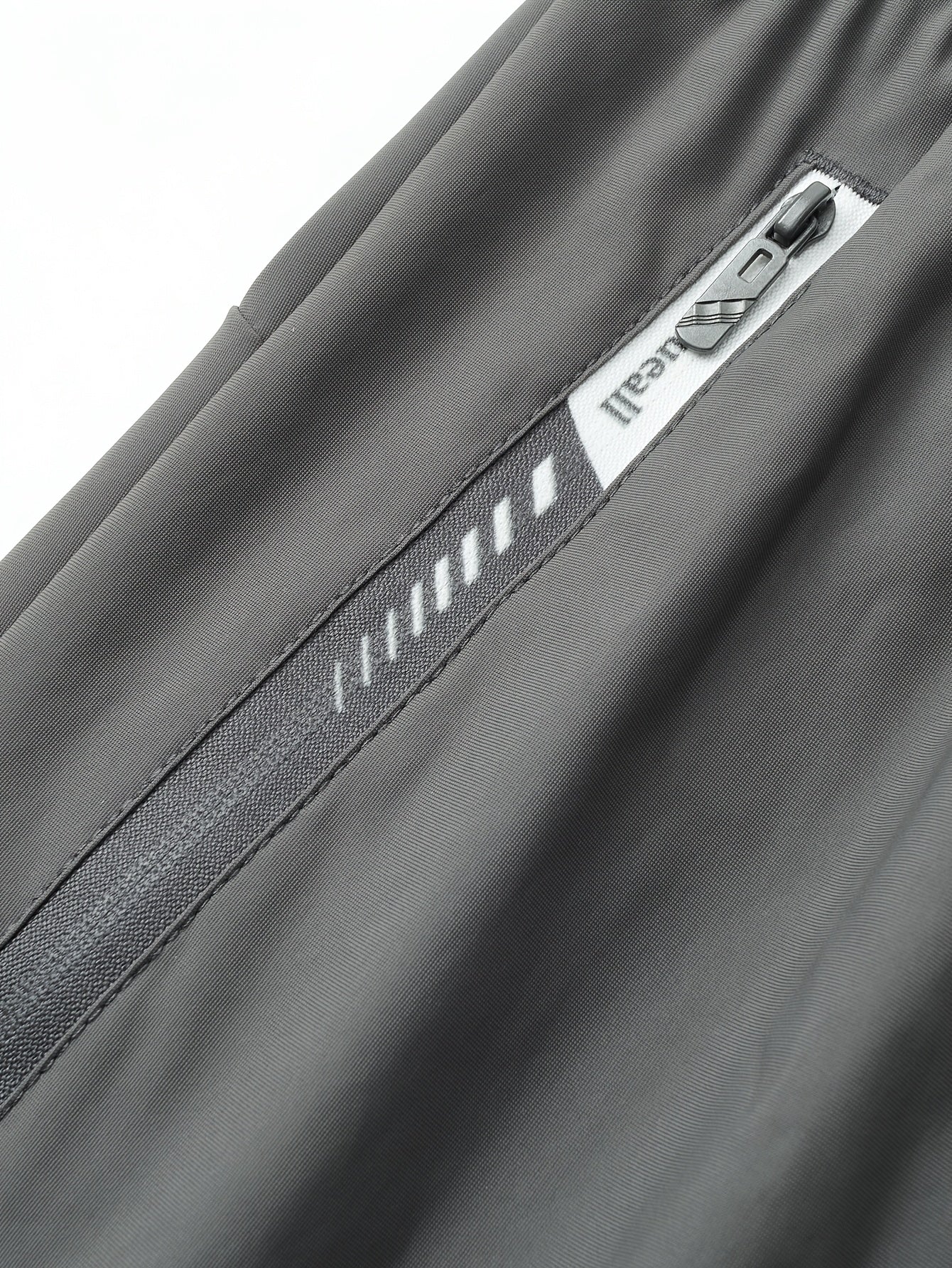 Herren Jogginghose für Sommer – Freizeit & Strand, Regular Fit, Elastischer Bund, Praktische Taschen