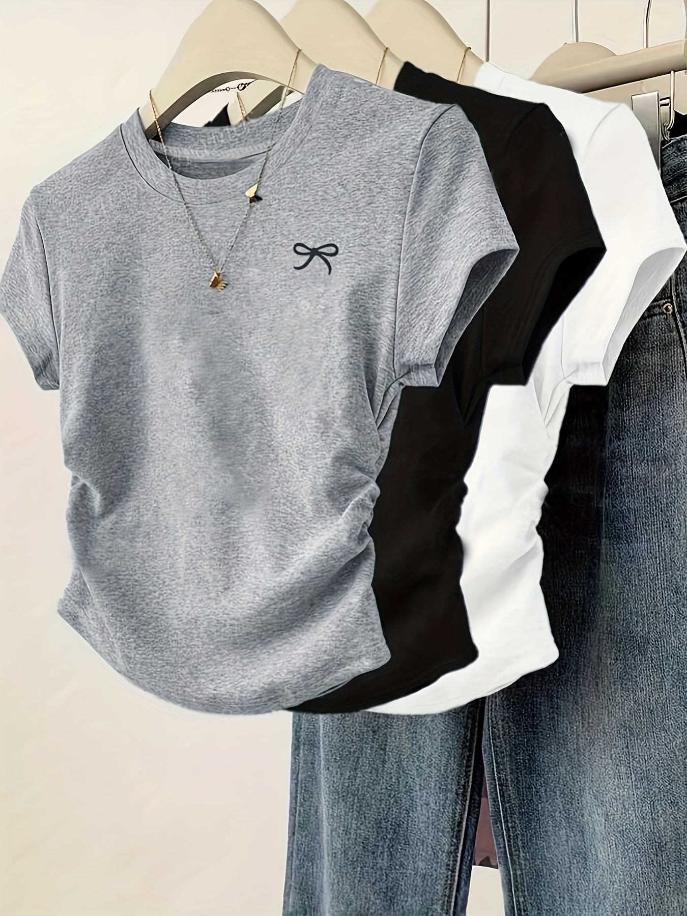 Damen Basic Kurzarm T-Shirt mit Schleifendetail – Feminines Freizeitshirt Slim Fit