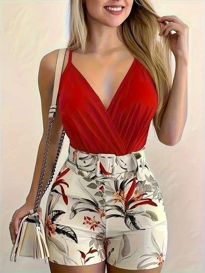 Damen Sommer-Outfit mit Wickel-Top und High-Waist Shorts – Eleganter Freizeitstil für den Alltag