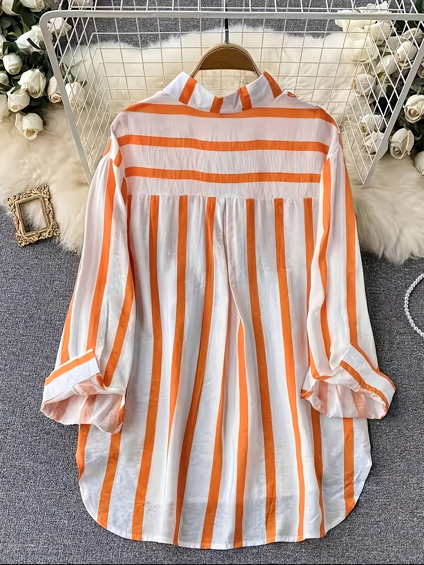 Damen Streifen-Bluse im klassischen Hemd-Stil – Modisches Freizeit- und Büro-Outfit
