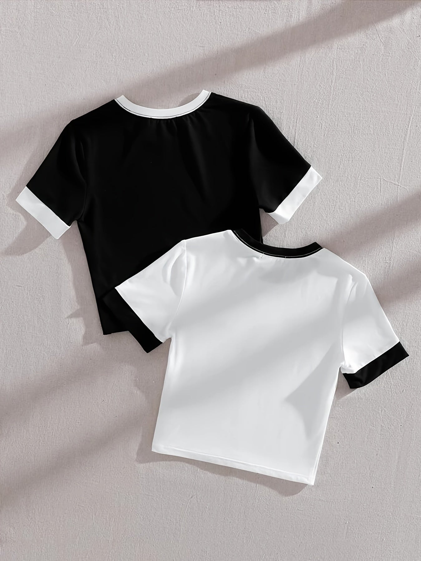 Unisex Kontrast-T-Shirts im modernen Casual-Look – Ideal für Alltag und Freizeit