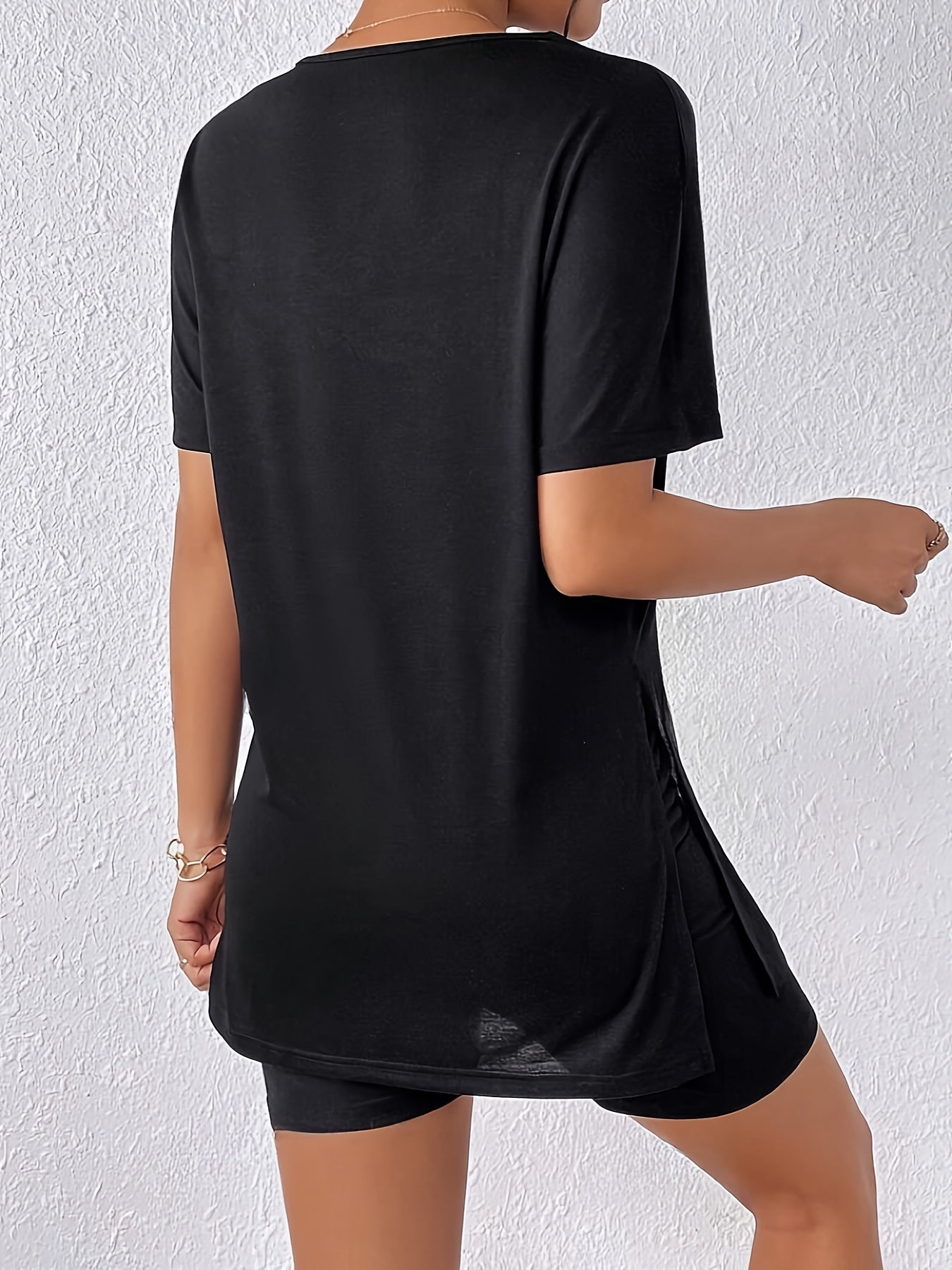 Damen Lounge-Set mit Oversize T-Shirt und Shorts – Bequemer Freizeit-Look, ideal für Zuhause und Alltag