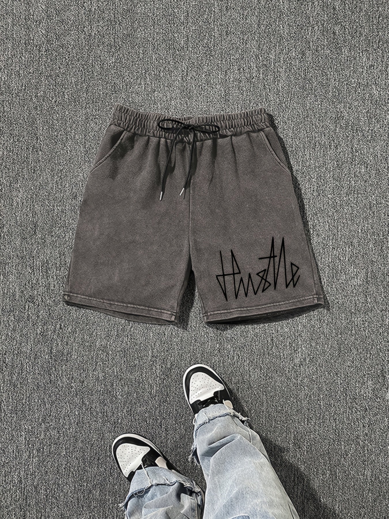 Herren Streetwear Shorts mit Hustle Print – Lässige Freizeithose für Sport & Alltag