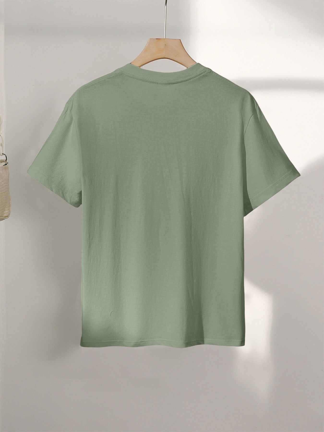 Damen T-Shirt mit Animal Print und Spruch – Modisches Statement Shirt für Alltag und Freizeit