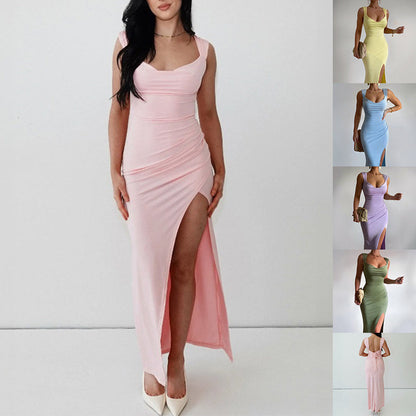 Rebecca – Schlankes ärmelloses Kleid mit Schlitz und Rückenschleife