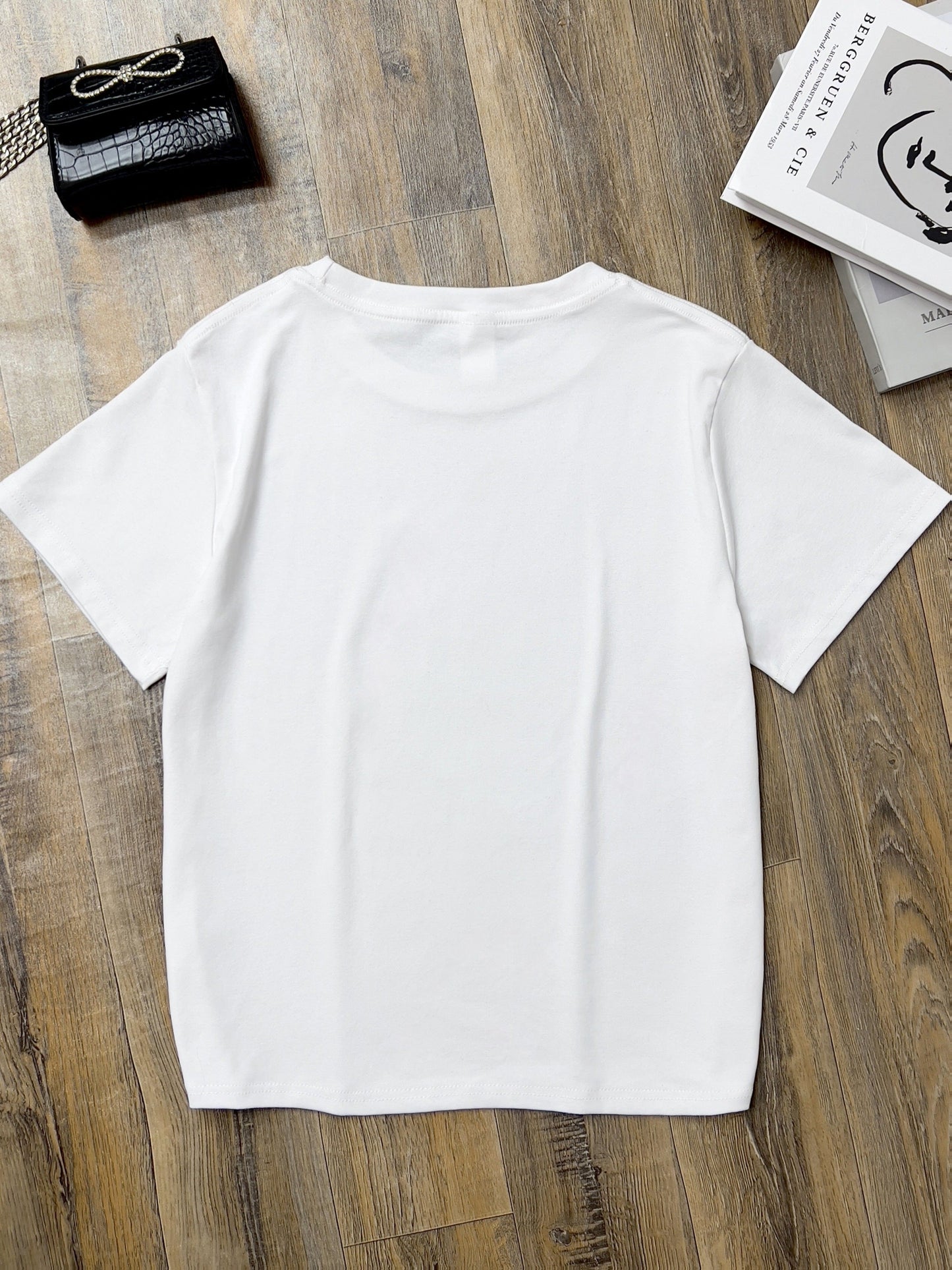Damen Pyjama-Set mit Kurzarmshirt und Karohose für gemütliche Nächte