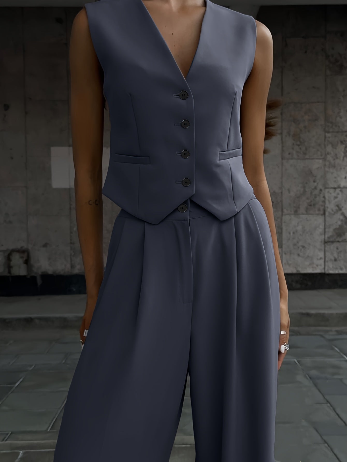 Damen Eleganter Zweiteiliger Anzug mit Weste und Weiten Hosen – Business & Freizeit