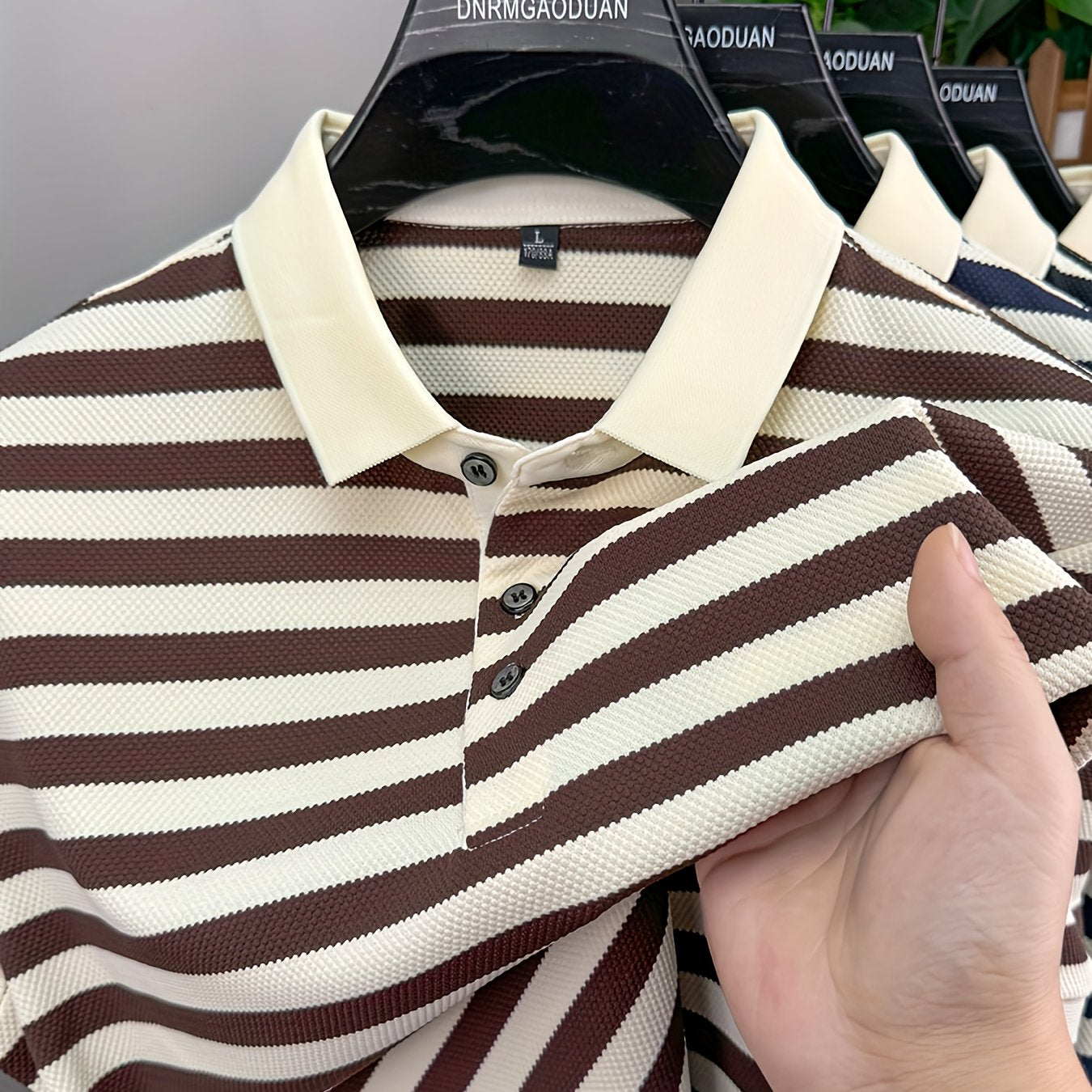 Herren Poloshirt mit klassischem Streifenmuster – Kurzarm, maritimer Look, eleganter Freizeitstil