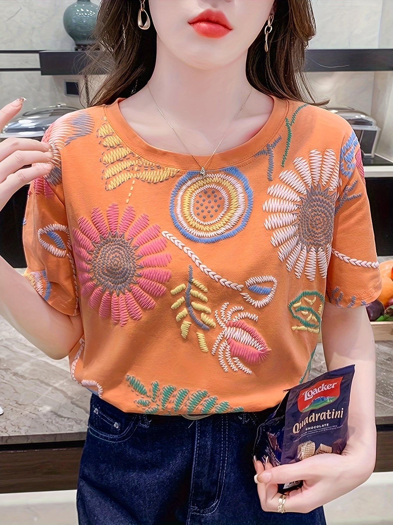Damen T-Shirt mit bunter Stickerei und floralen Mustern – Sommerliches Freizeitshirt im Boho-Stil