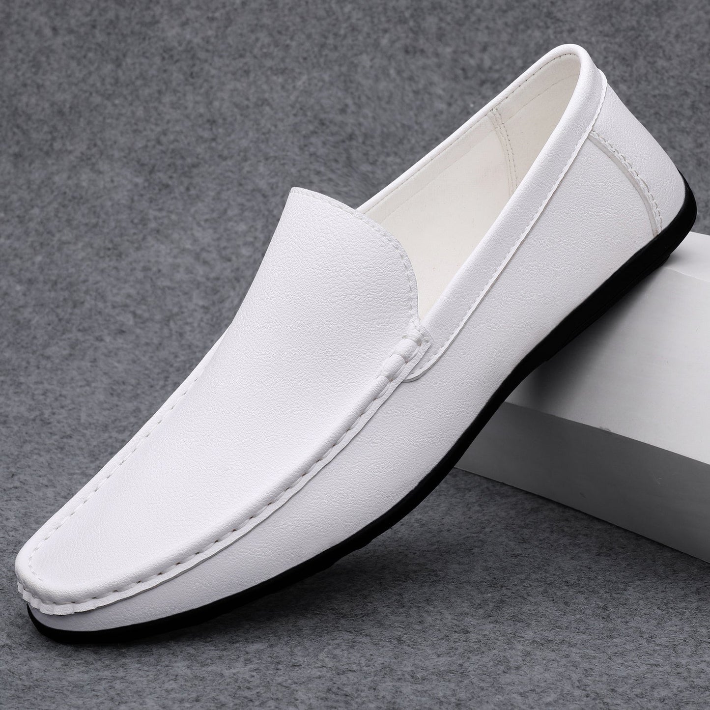 Herren Slip-On Loafer – Eleganter Freizeit- und Business-Schuh