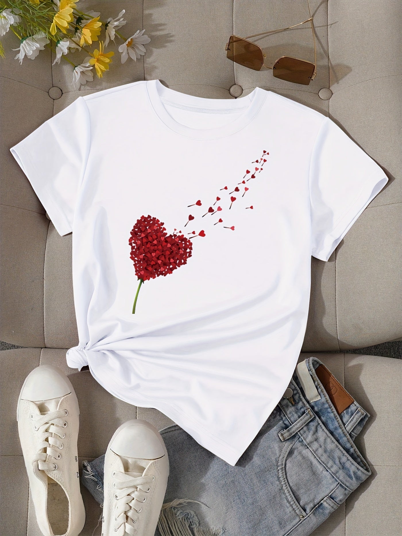 Damen T-Shirt mit Herz-Motiv – Casual Style für Alltag und Freizeit