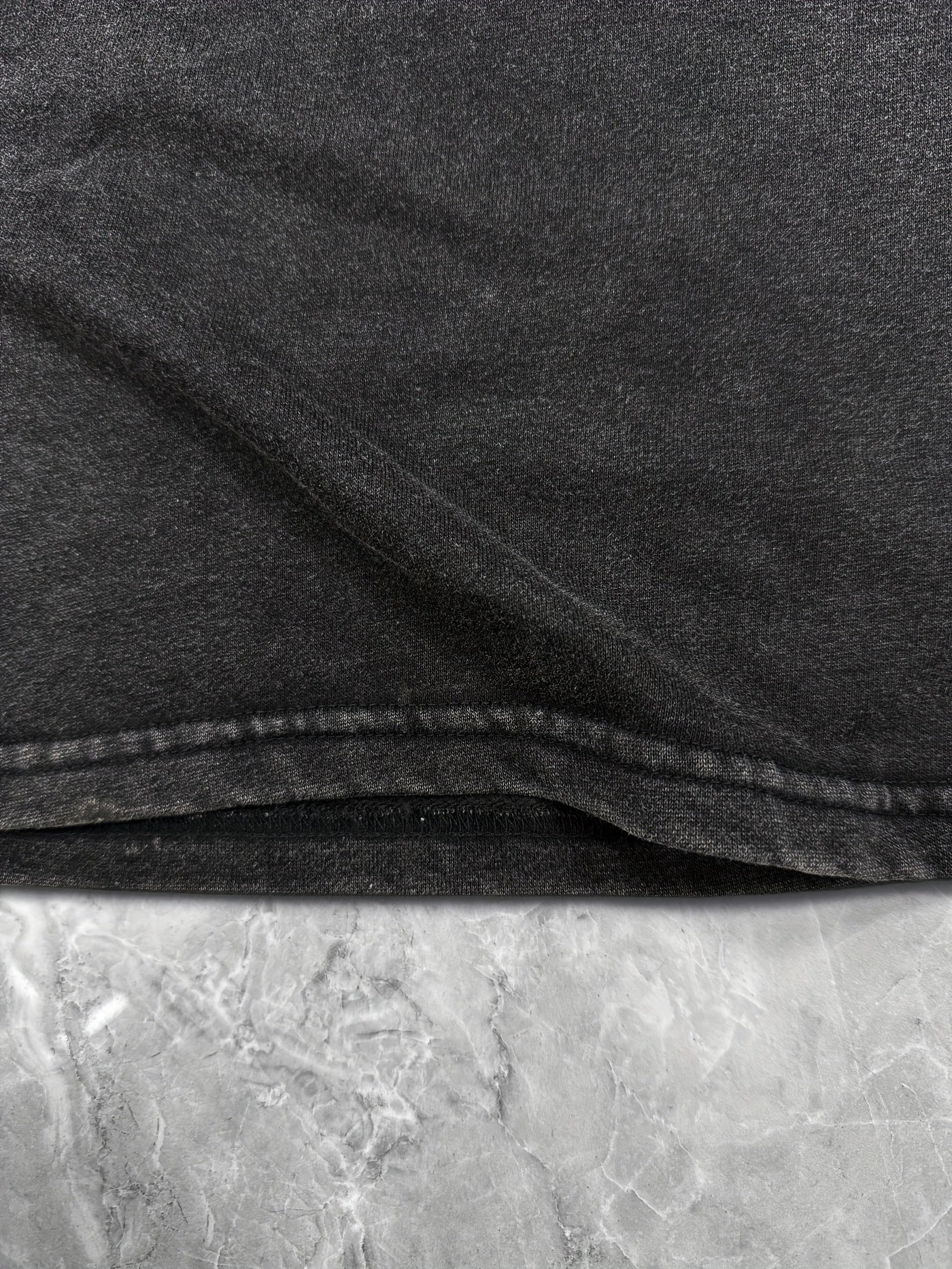 Damen Oversize T-Shirt mit Blumenstickerei – Lässiger Sommer-Look, Vintage Stil