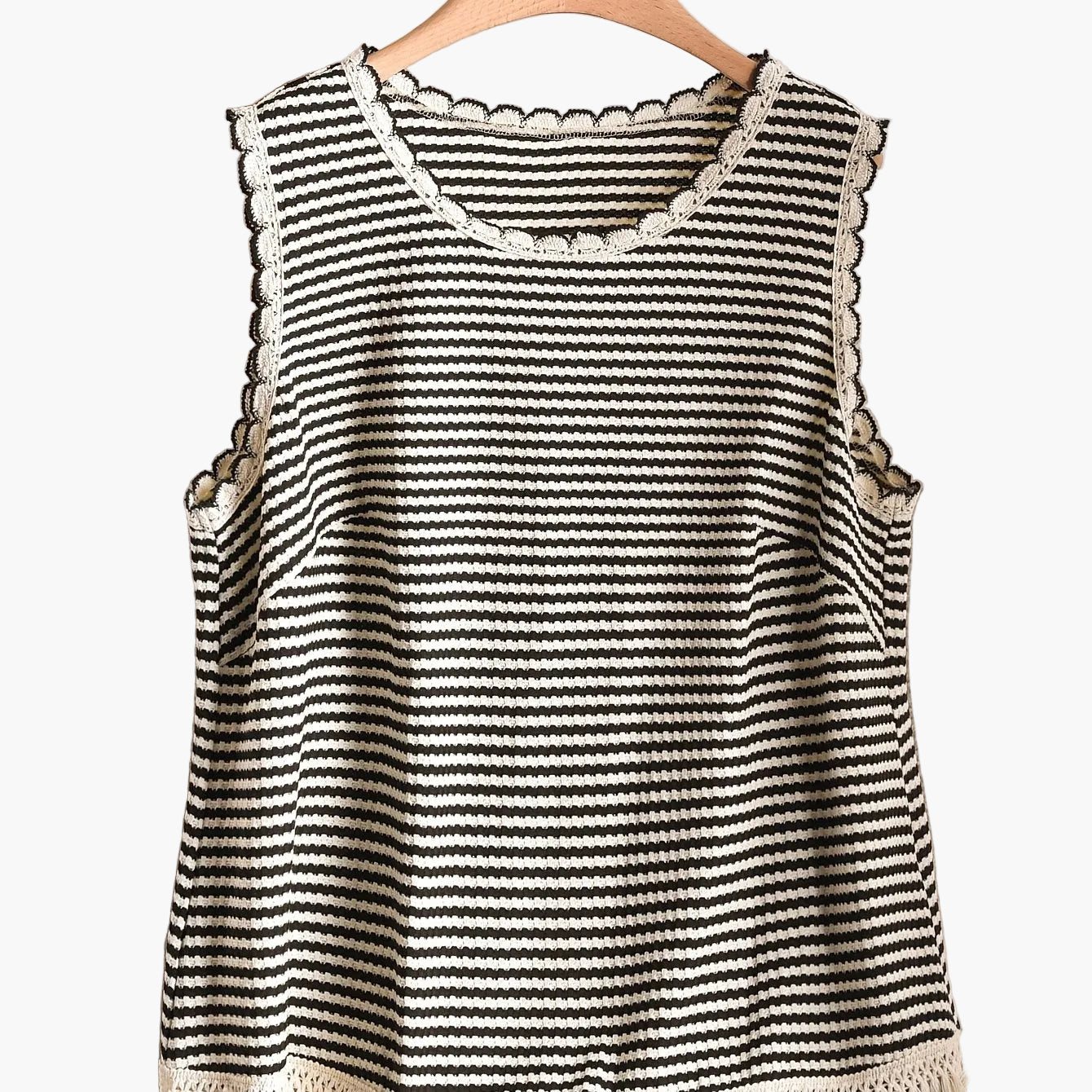Damen Strick-Top im Boho-Stil mit Streifen und Fransen – Lässig & Sommerlich