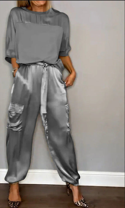 Kimberley – Satin Damen Zweiteiler mit kurzen Ärmeln