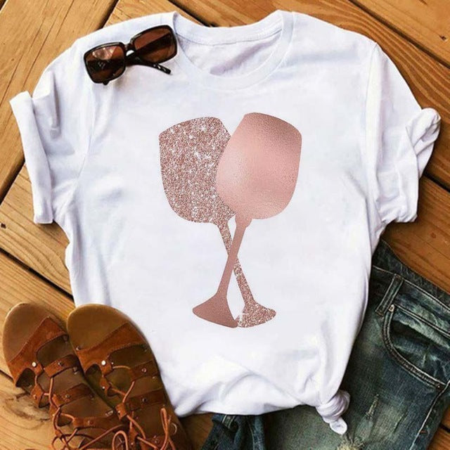 Jasmine – Kawaii T-Shirt mit Roségold-Weinglas