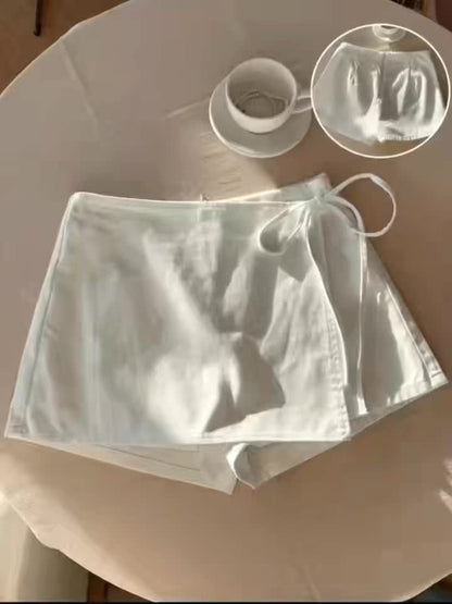 Damen Wickel-Strandskort mit Shorts – Femininer Beach-Look
