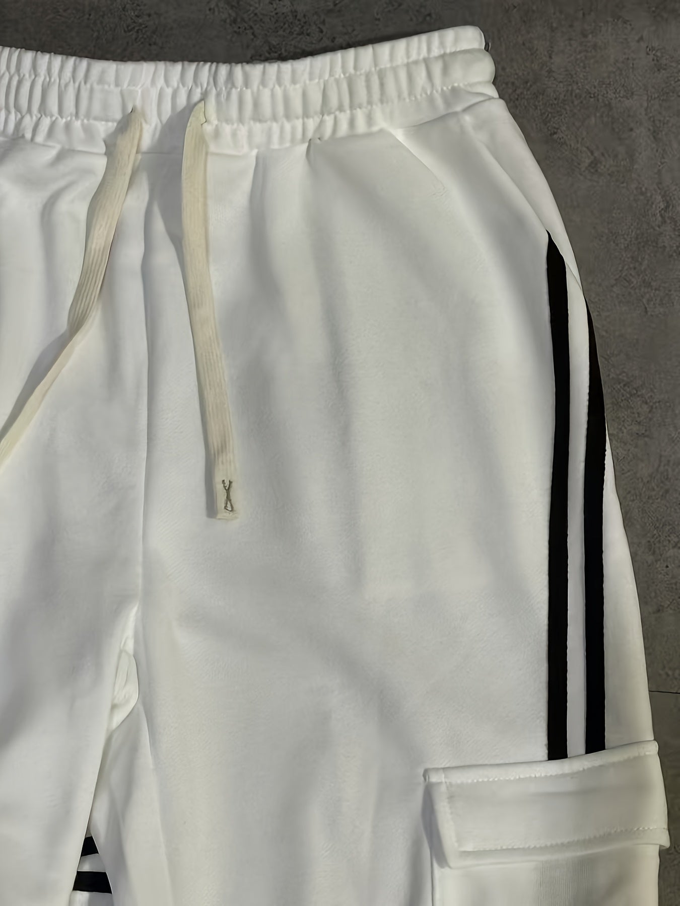 Herren Cargo Jogginghose mit Streifen und Taschen – Streetwear Style, Sportlich & Lässig