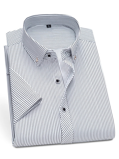 Herren Kurzarm Business-Hemd mit feinem Streifenmuster und modernem Kragen – Eleganter Freizeit- und Büro-Look