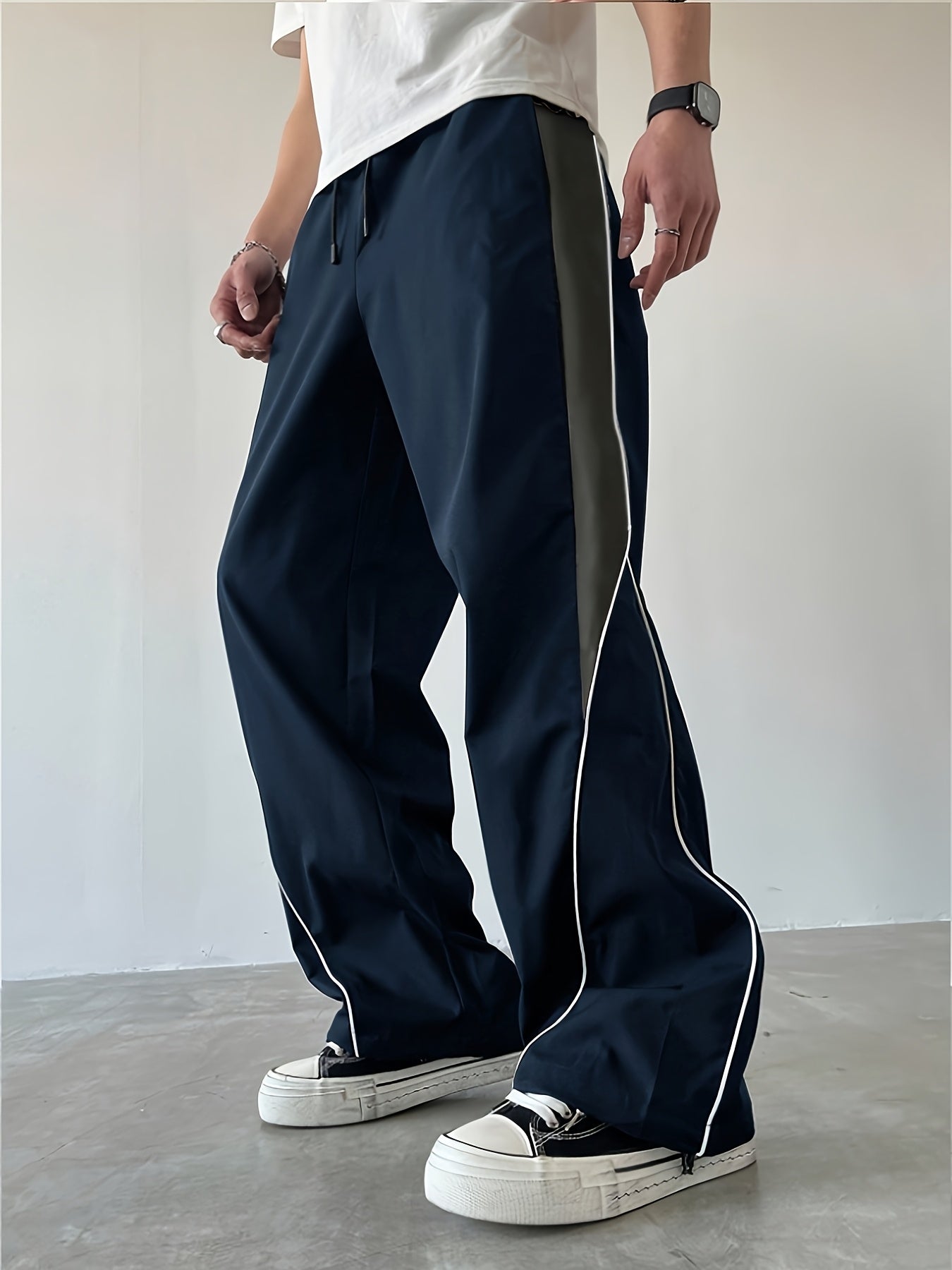 Herren Weit Bein Streetwear Trainingshose mit Kontrastelementen – Sportlicher Freizeit-Look