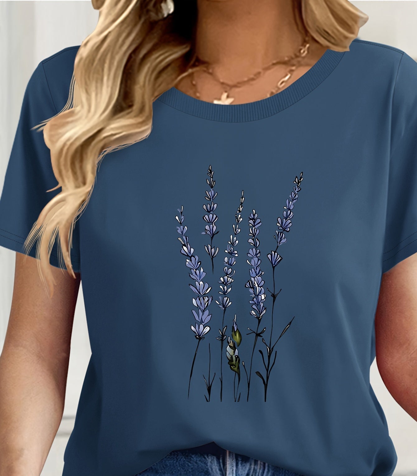 Damen T-Shirt mit Wildblumen-Print – Künstlerisches Blumenmotiv, Kurzarm, Modern Freizeitstil