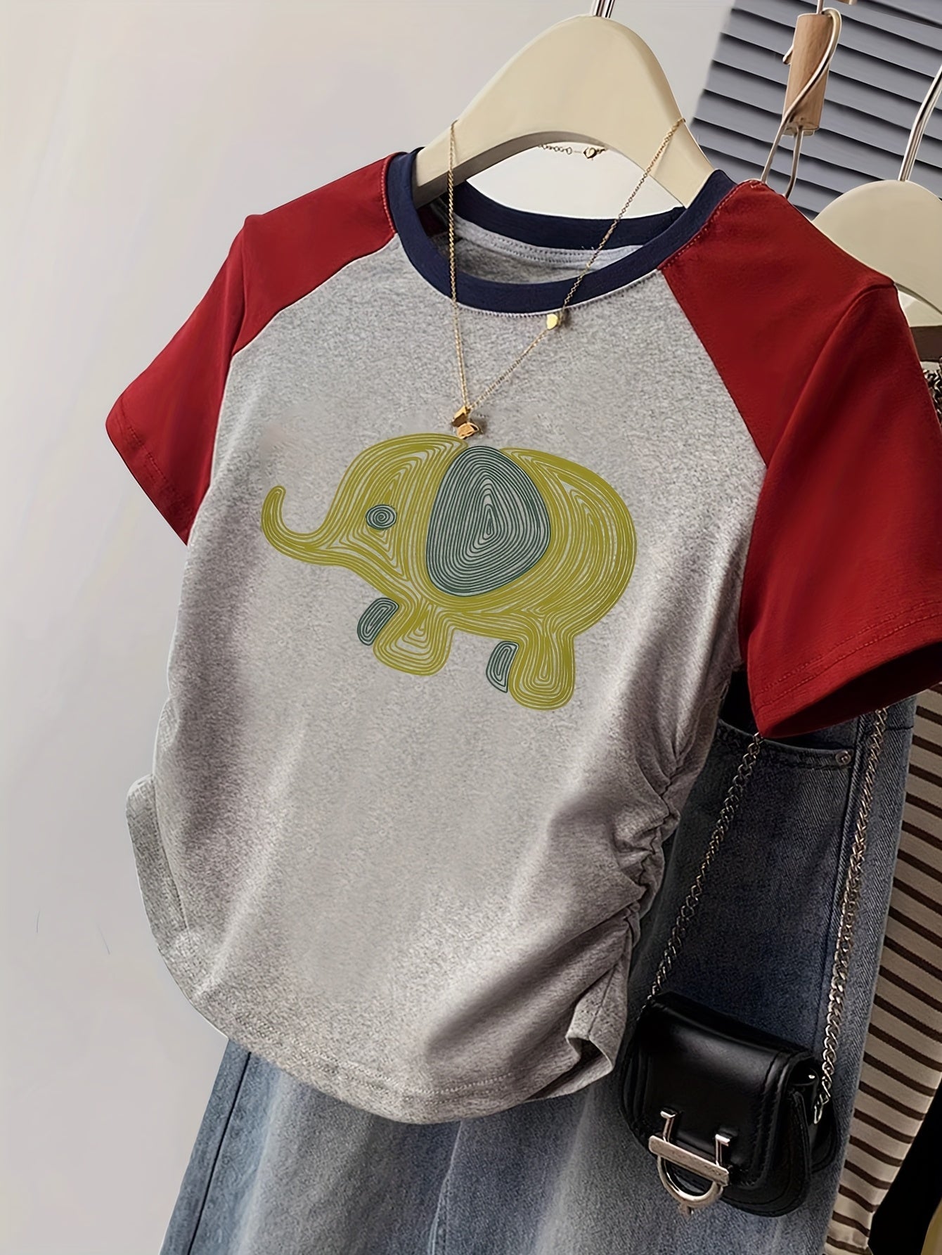 Damen T-Shirt mit Elefantendruck im Y2K-Stil – Freizeit & Trendy