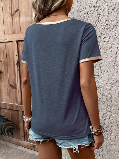 Damen T-Shirt mit Herzmotiv und Metallic-Details – Modisches Freizeitshirt, lässig und stilvoll