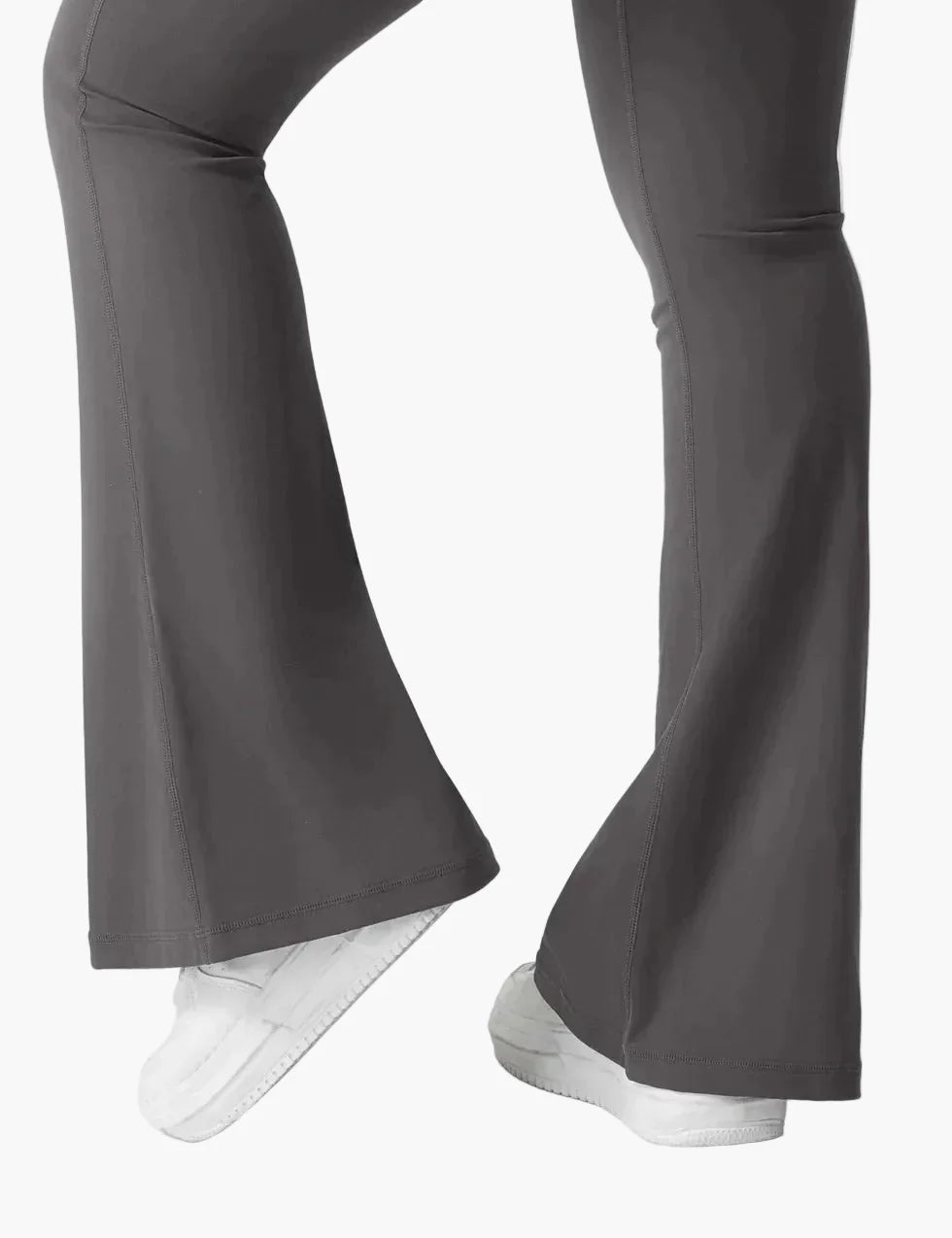 Damen Cargo Fitness Leggings mit Schlag – Trendige Bootcut Sporthose für Training & Freizeit