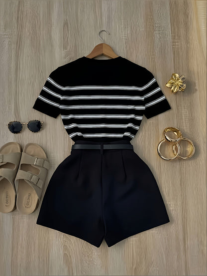 Damen Zweiteiliges Outfit – Gestreiftes Shirt & High-Waist Shorts im Casual-Chic Stil