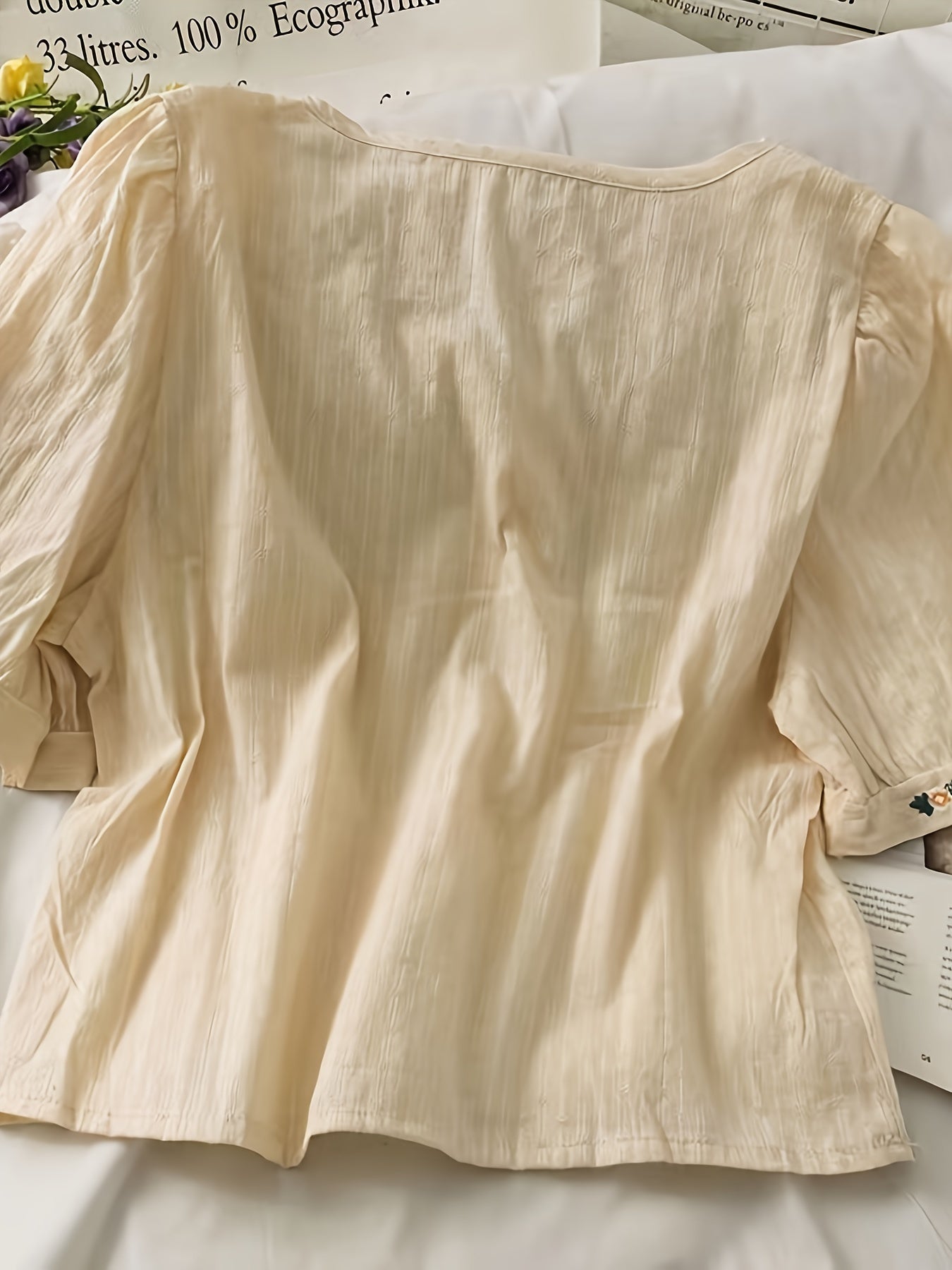 Damen Bluse mit Stickerei und Quadrat-Ausschnitt – Eleganter Sommerstil