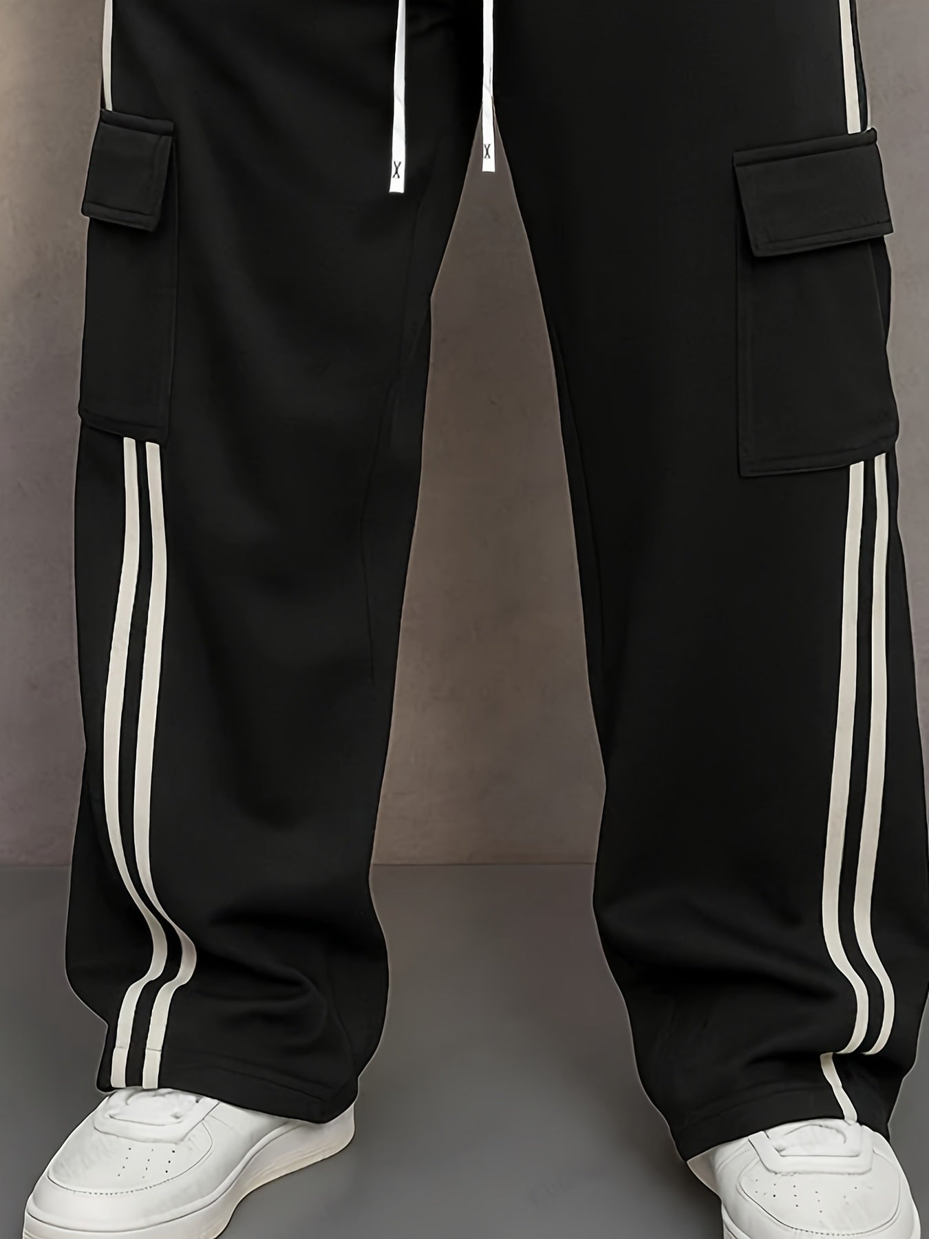 Herren Cargo Jogginghose mit Streifen und Taschen – Streetwear Style, Sportlich & Lässig