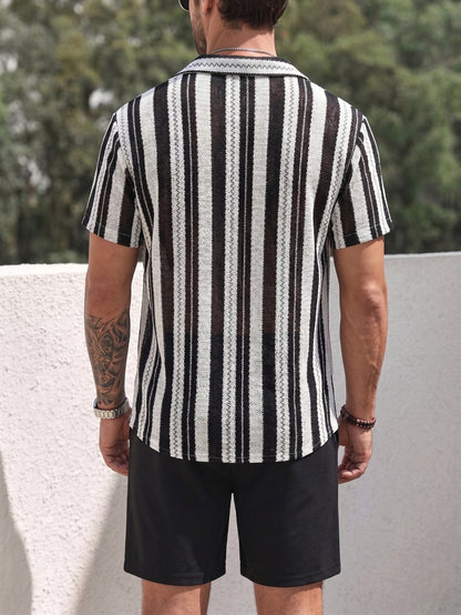 Herren Kurzarm Resorthemd im modernen Streifen-Design für Freizeit und Urlaub