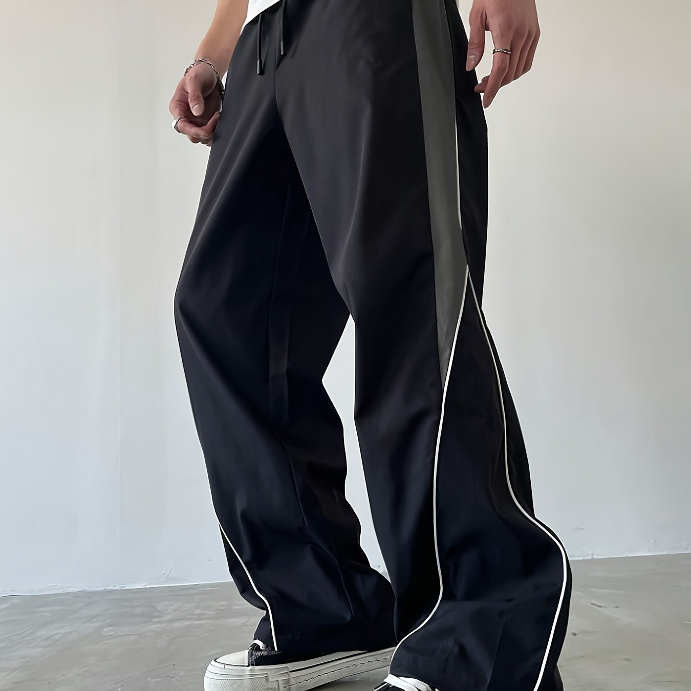 Herren Weit Bein Streetwear Trainingshose mit Kontrastelementen – Sportlicher Freizeit-Look