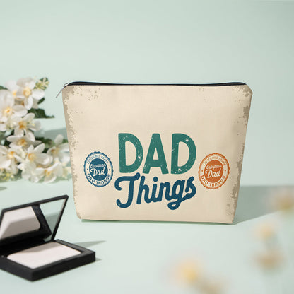 Vatertag Kulturbeutel für Herren – Vintage Style Kosmetiktasche mit „Dad Things“ Print – Praktischer Organizer für Reise, Alltag & Büro