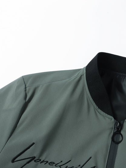 Herren Freizeit Bomberjacke mit Stickerei und Jogginghose Set – Moderner Streetstyle für Alltag und Ausgehen