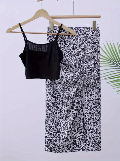 Damen Sommer-Urlaubsoutfit mit Crop Top und Blumenrock – Stilvolles Freizeit-Set für den Strand