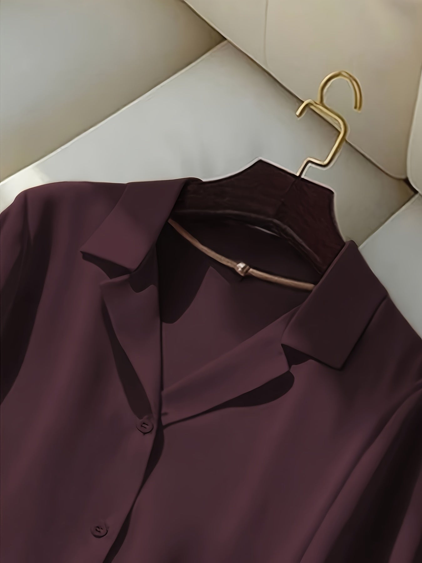 Damen Kurzarm Bluse mit Knopfleiste und klassischem Kragen – Eleganter Freizeit- und Business-Look