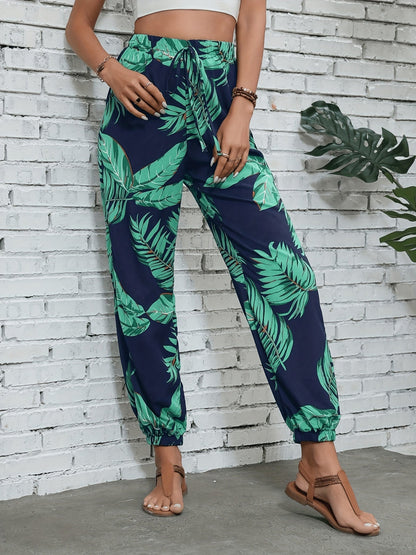 Damen Sommer Joggerhose mit tropischem Blattmuster – Perfekt für Urlaub & Freizeit