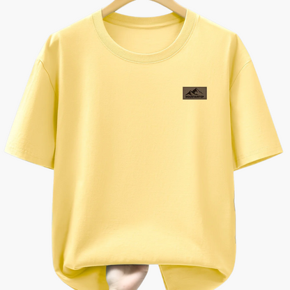 Herren T-Shirt mit Berg-Logo – Freizeit, Modern, Outdoor-inspiriert