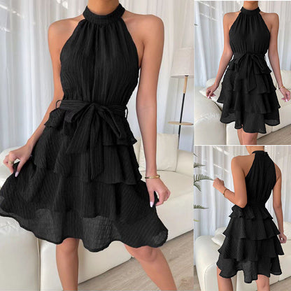 Carol – Ärmelloses Halterneck-Kleid mit Rüschen