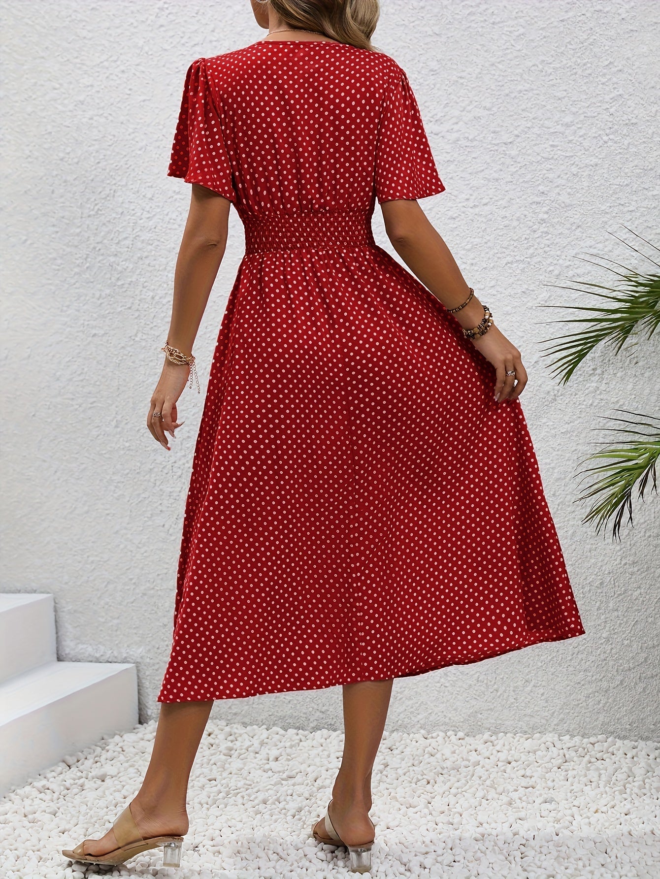 Damen Sommerkleid mit Punkten, V-Ausschnitt, elegant und luftig für Alltag & Urlaub